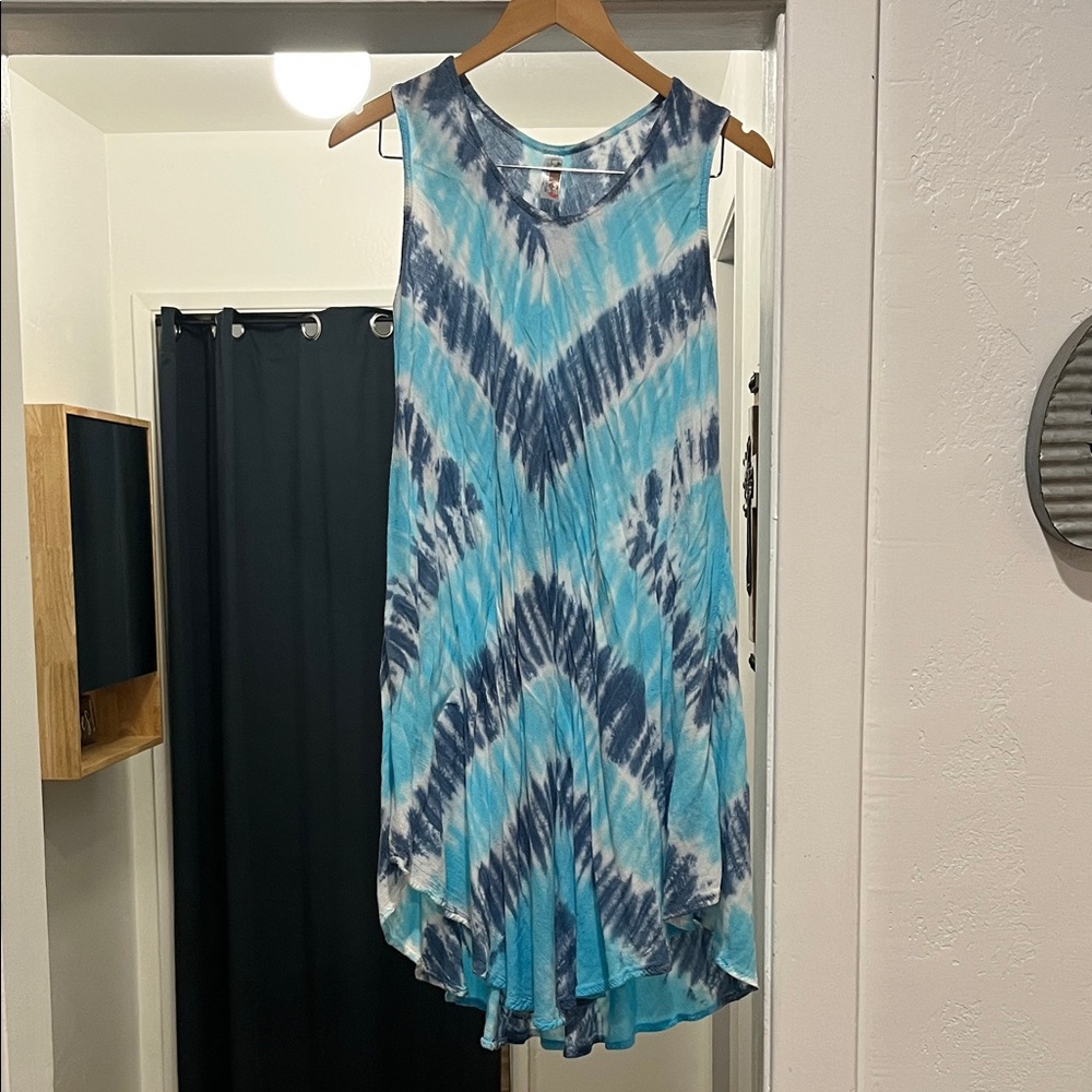 Blue and White Tie-Dye Sleeveless Dress